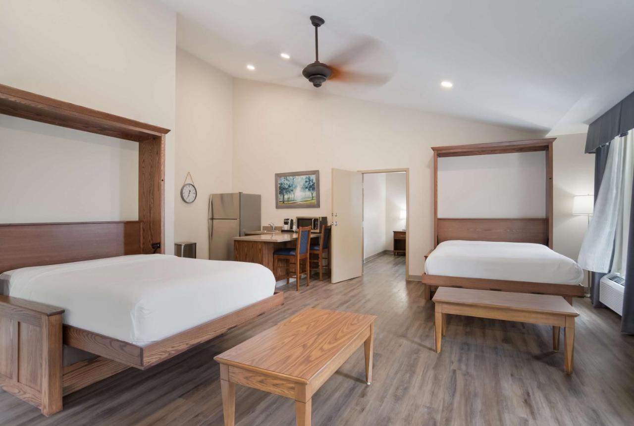 Surestay By Western Hershey 3*